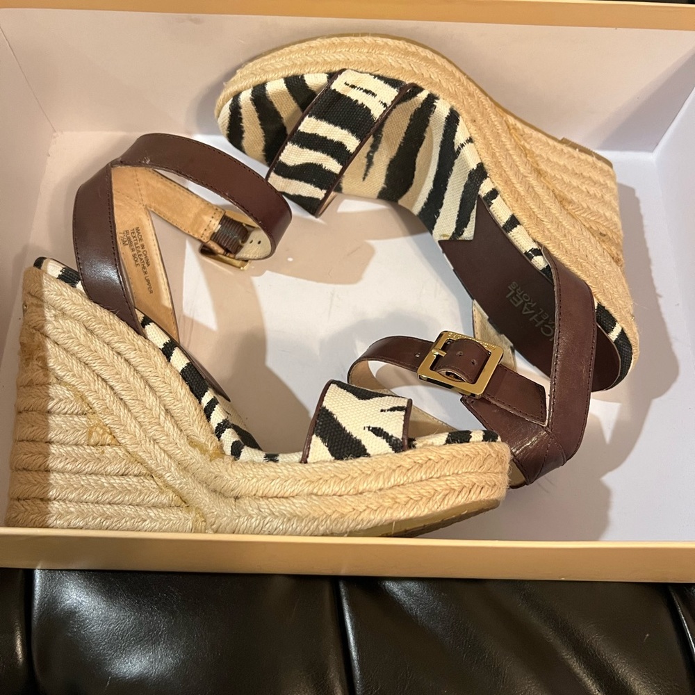 SALE MICHAEL Kors Sandals Espadrilles